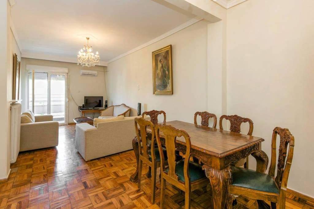 Κεντρικό Κλασικό Διαμέρισμα 2 Δωματίων Apartman Szaloniki Kültér fotó